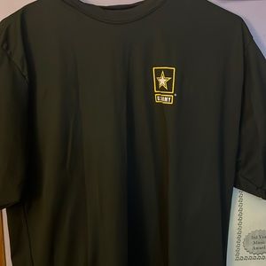 U.s men army dry fit shirt !
